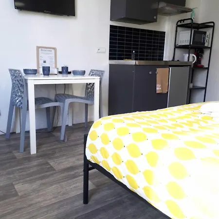 Cosy Hypercentre Netflix Apartment Narbonne Exterior photo