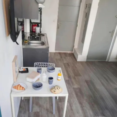 Cosy Hypercentre Netflix Apartment Narbonne Exterior photo
